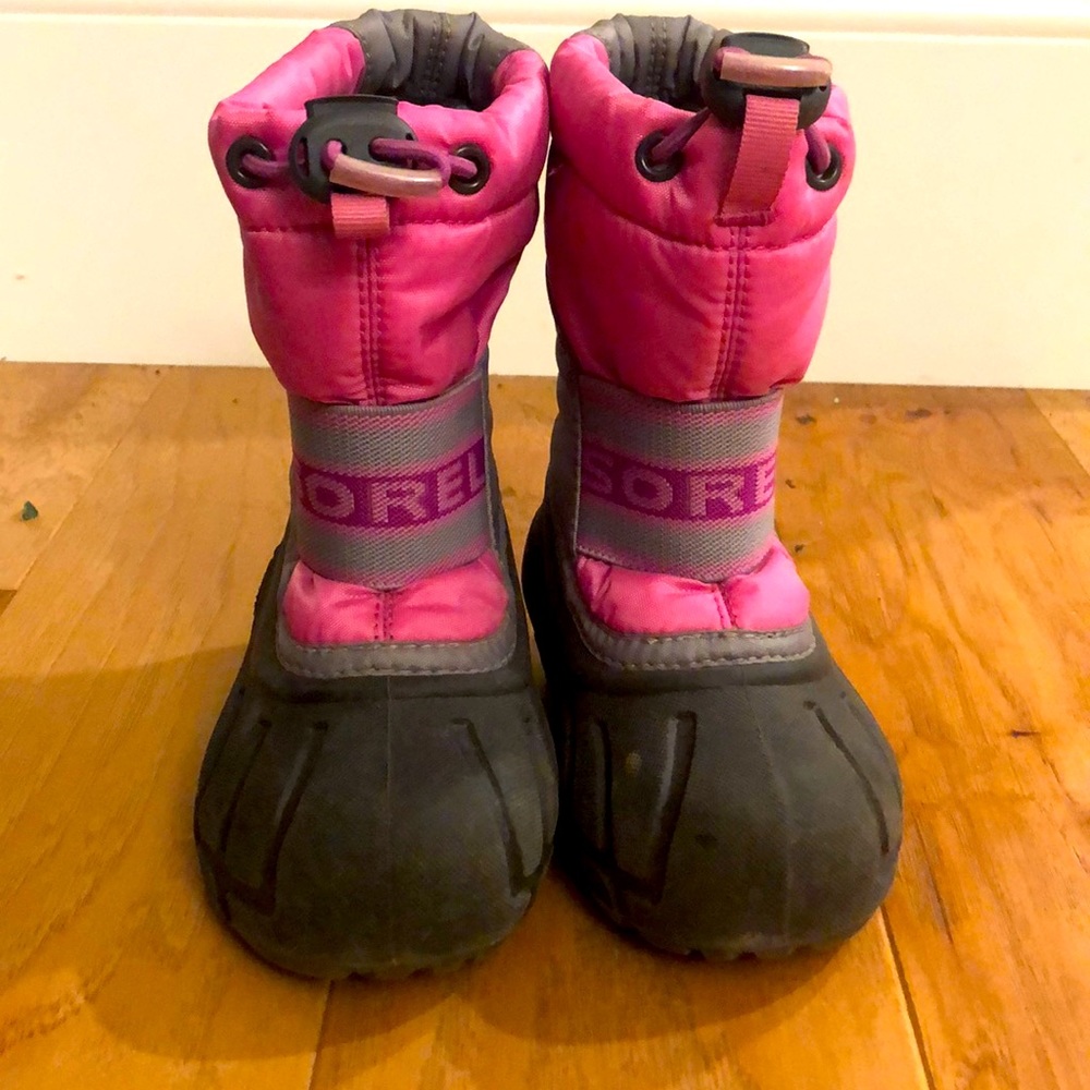 Sorel girls winter boots size 6